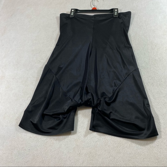 Light black Woman’s instant shaping girdle Shorts 30” waist plus - Picture 6 of 8